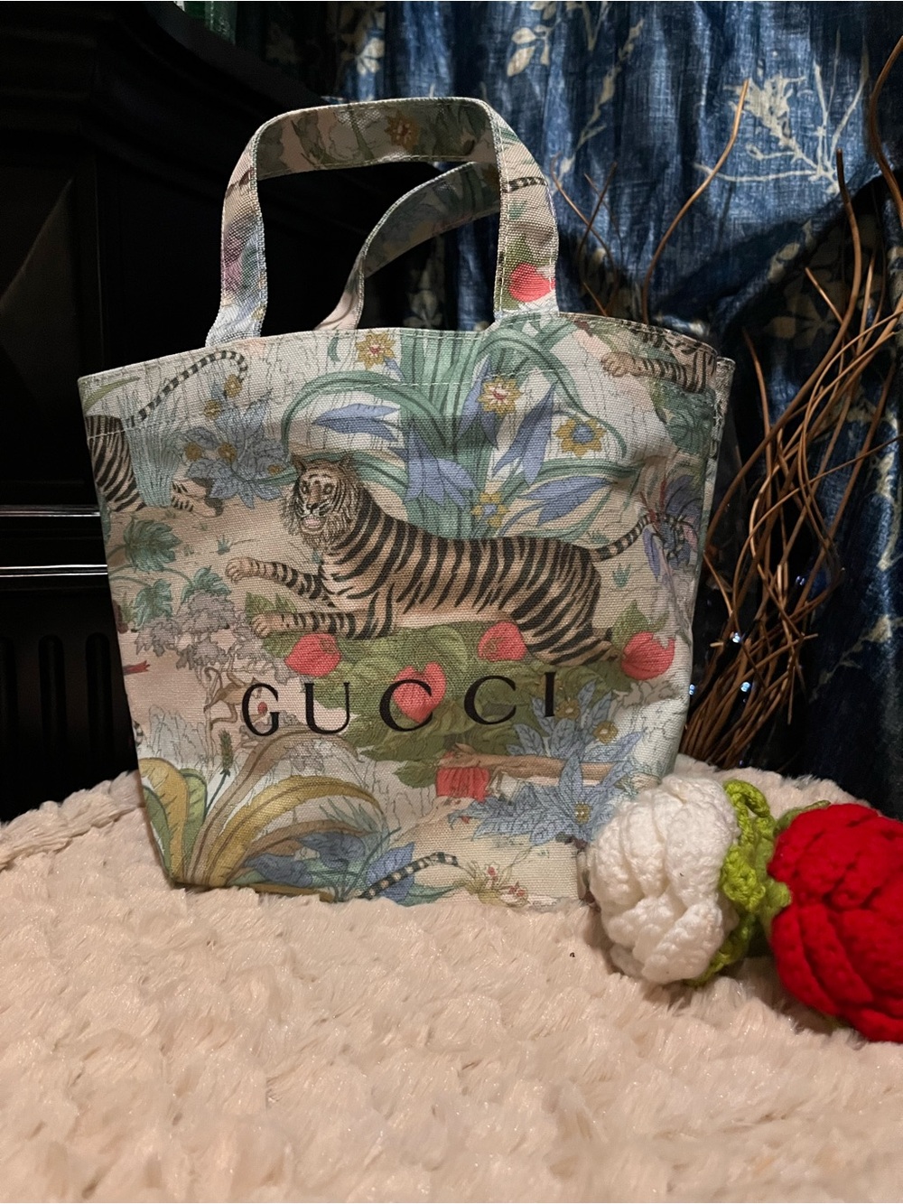 nwt Gucci Floral & Tiger Canvas Tote - Picture 2 of 4